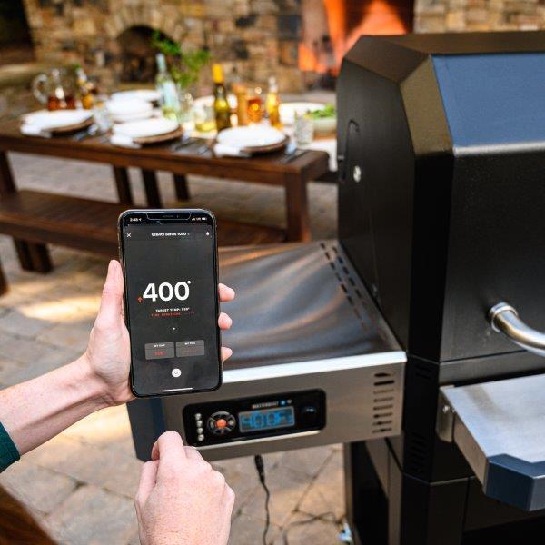 Gravity Series 800 Digital Charcoal Griddle + BBQ + Smoker