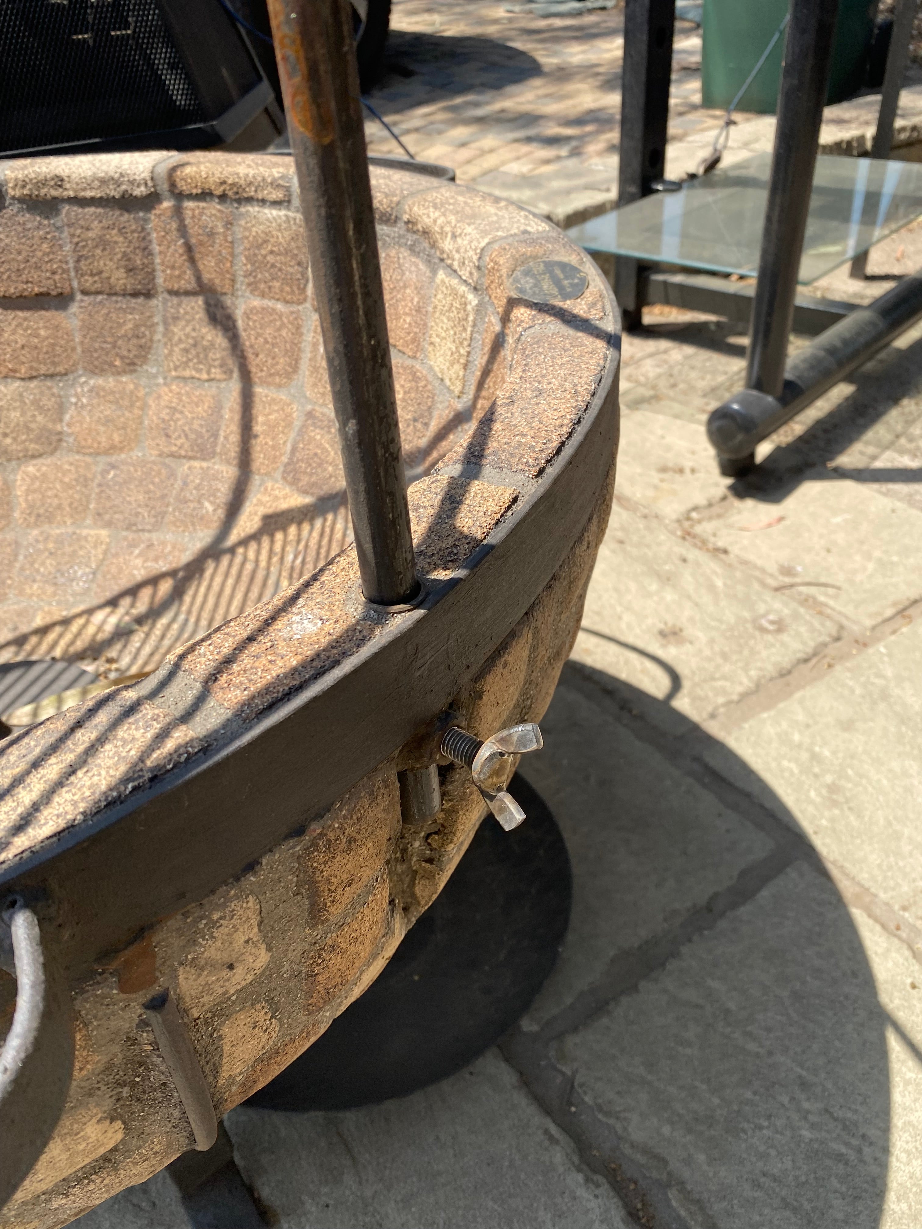 Adjustable cooking grid for Bluestone pit fires